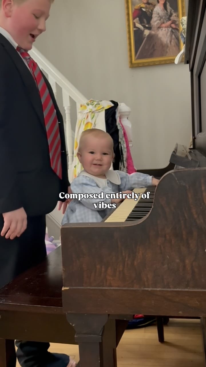 Post 3 by Cake Mama on Instagram (video)