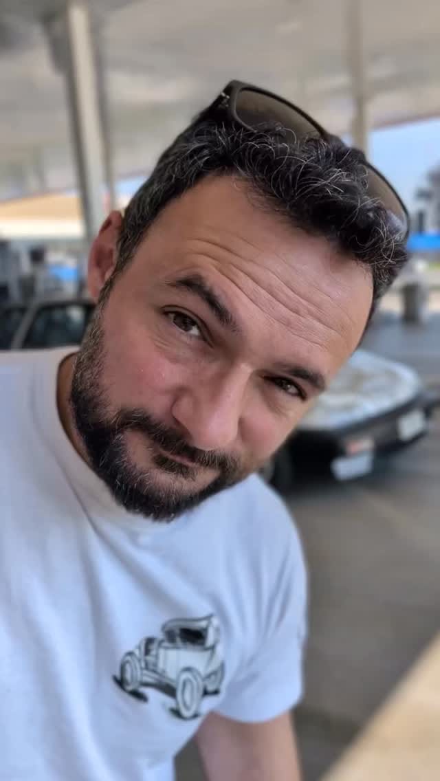 Post 2 by Roberto Bonasso on Instagram (video)