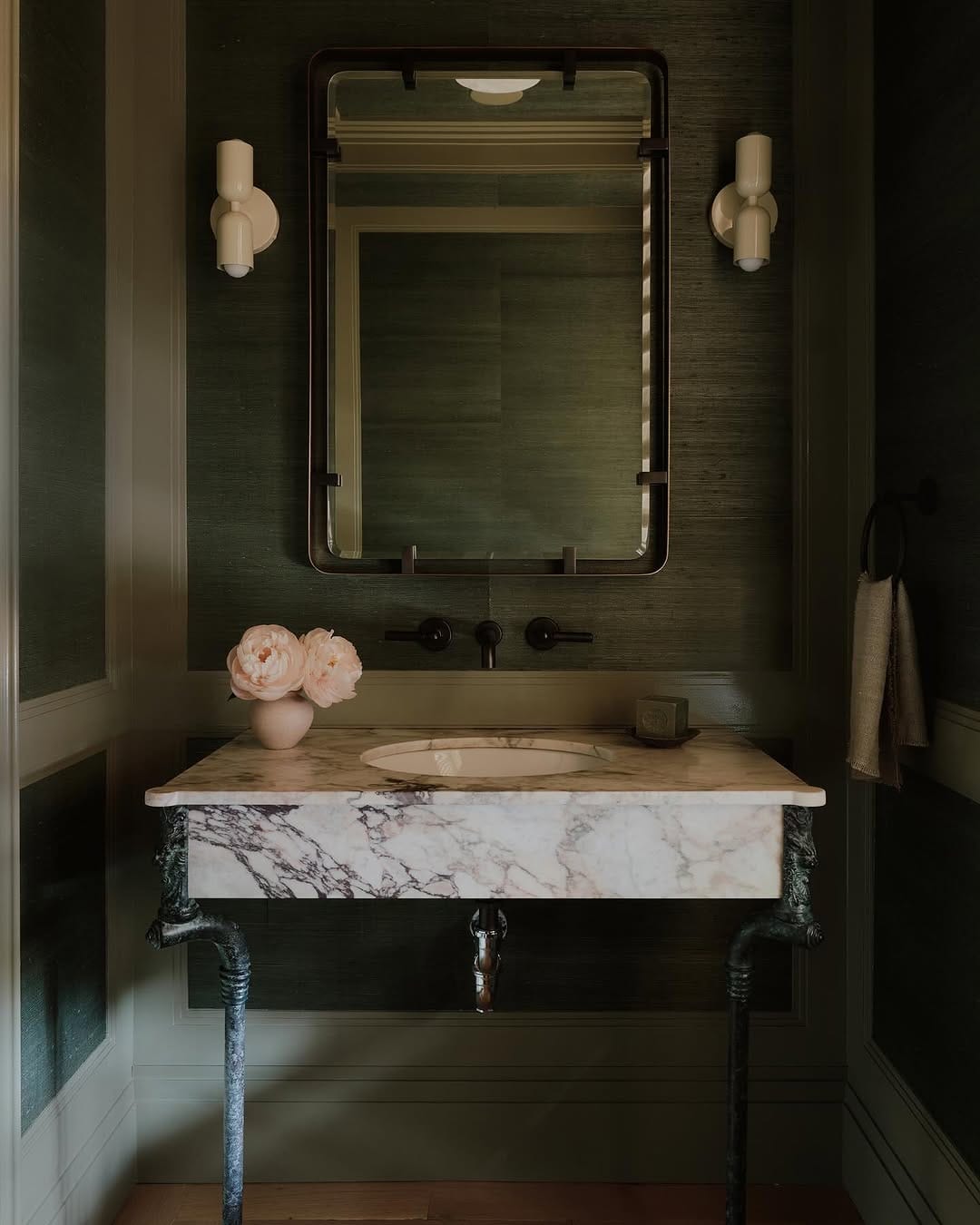 Post 8 by BEAUDRY COLLIER DESIGN on Instagram (carousel)