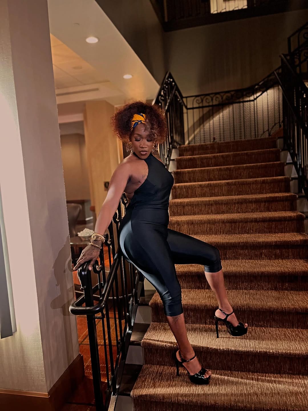 Post 8 by Lola Blacc on Instagram (carousel)