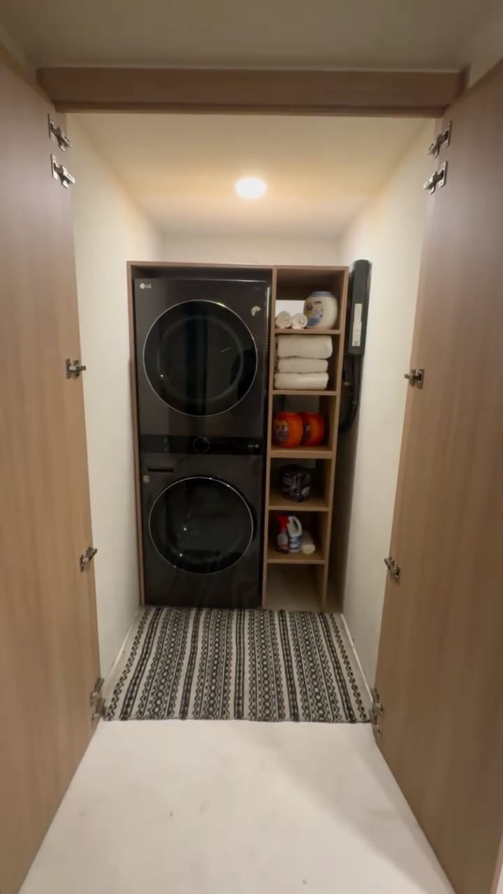 Post 5 by Miami | Broward | Custom Closets on Instagram (video)