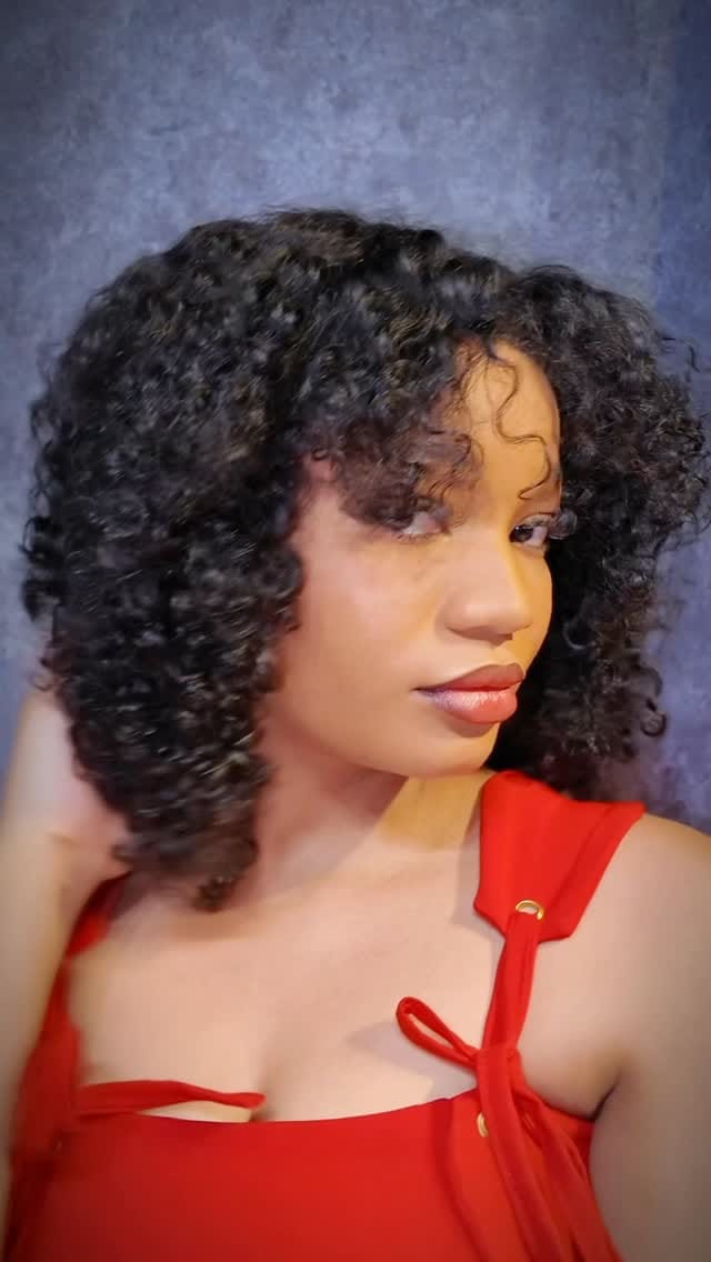 Post 4 by Flirtshade USA on Instagram (video)