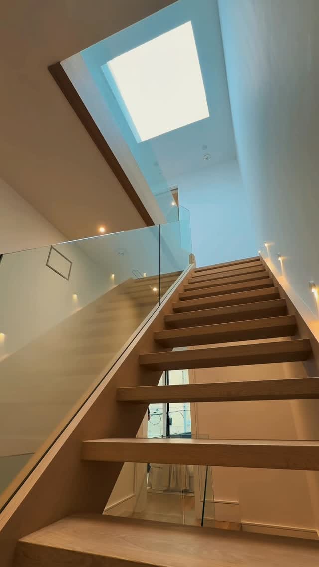 Post 2 by Pro Glass & Railings on Instagram (video)