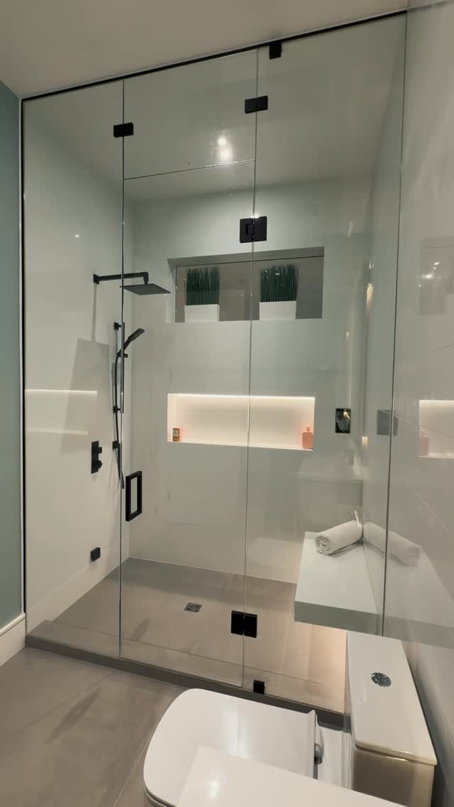 Post 4 by Pro Glass & Railings on Instagram (video)