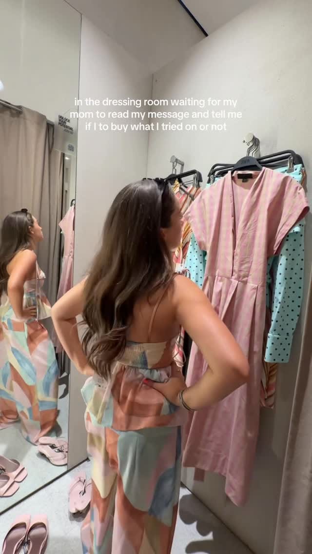 Post 2 by Emely Martinez on Instagram (video)