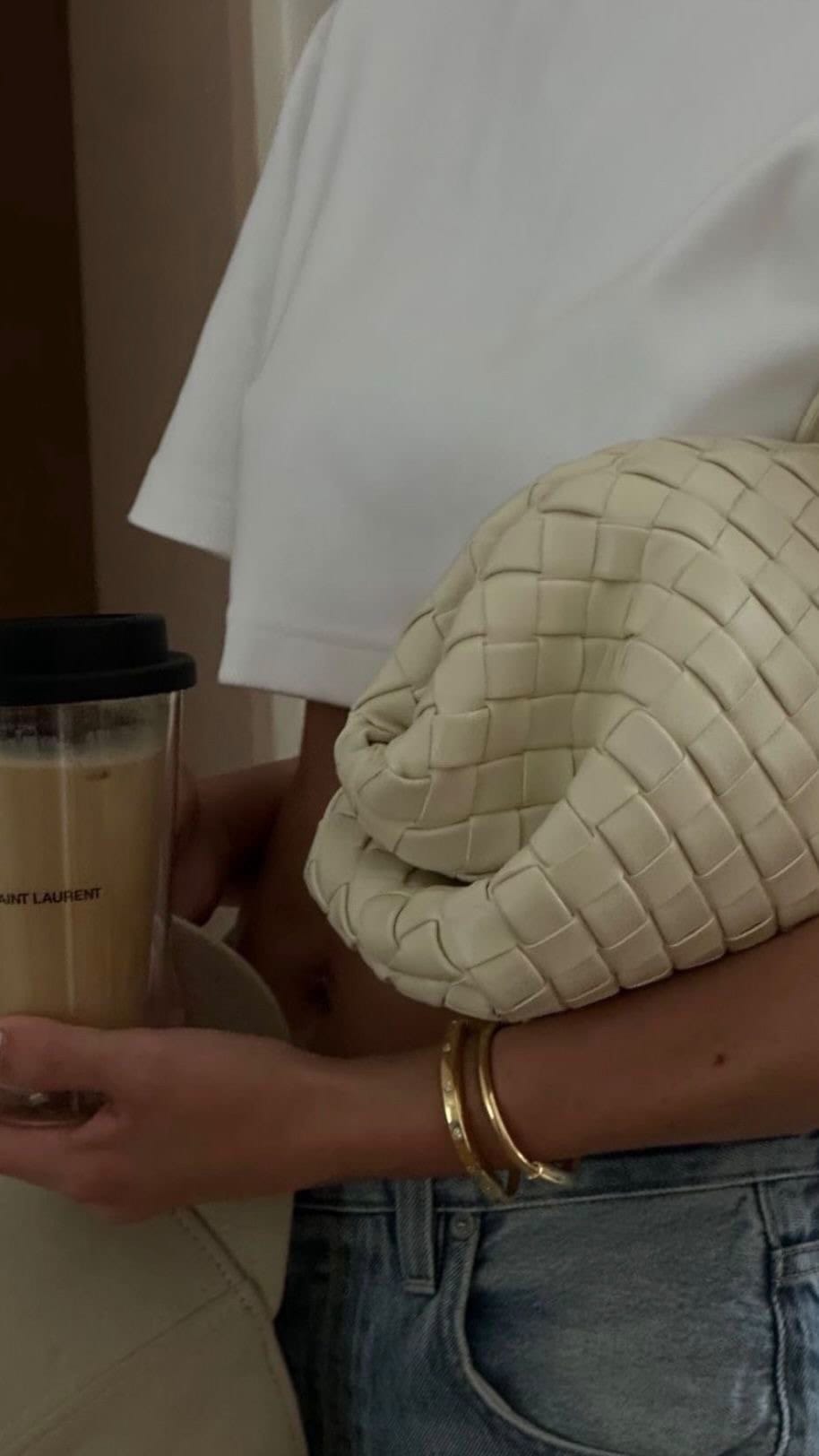 Post 6 by Emely Martinez on Instagram (video)