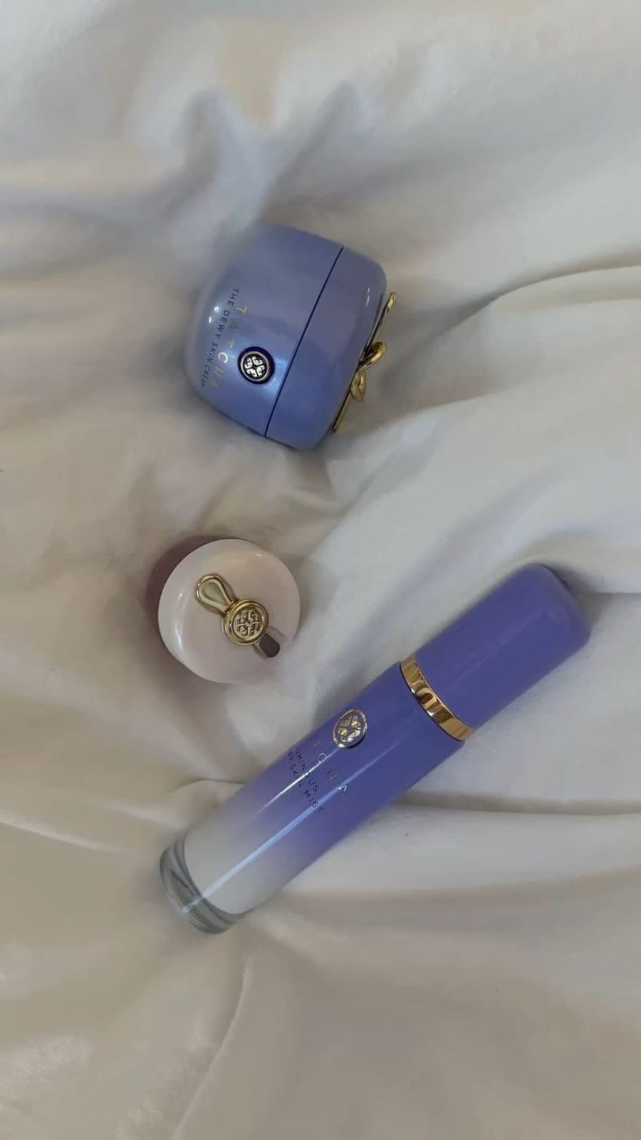 Post 8 by Emely Martinez on Instagram (video)