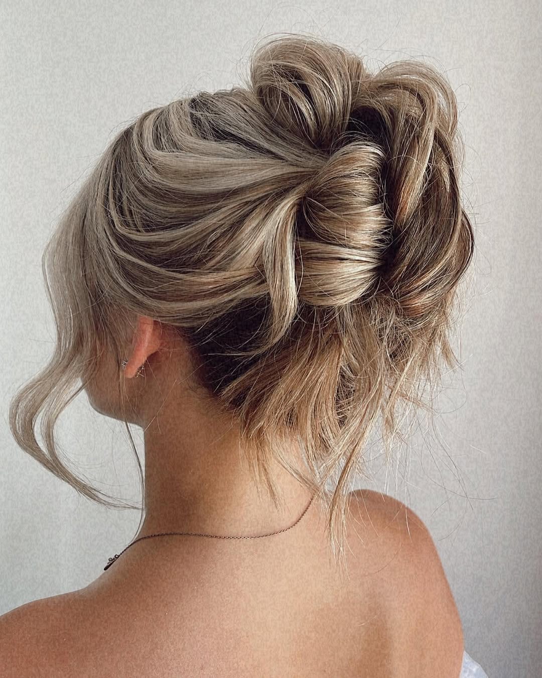Post 8 by Michigan Bridal Specialist HMUA on Instagram (image)