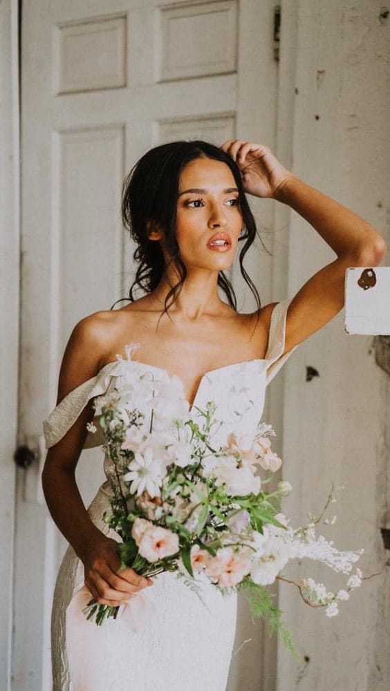 Post 10 by Michigan Bridal Specialist HMUA on Instagram (video)
