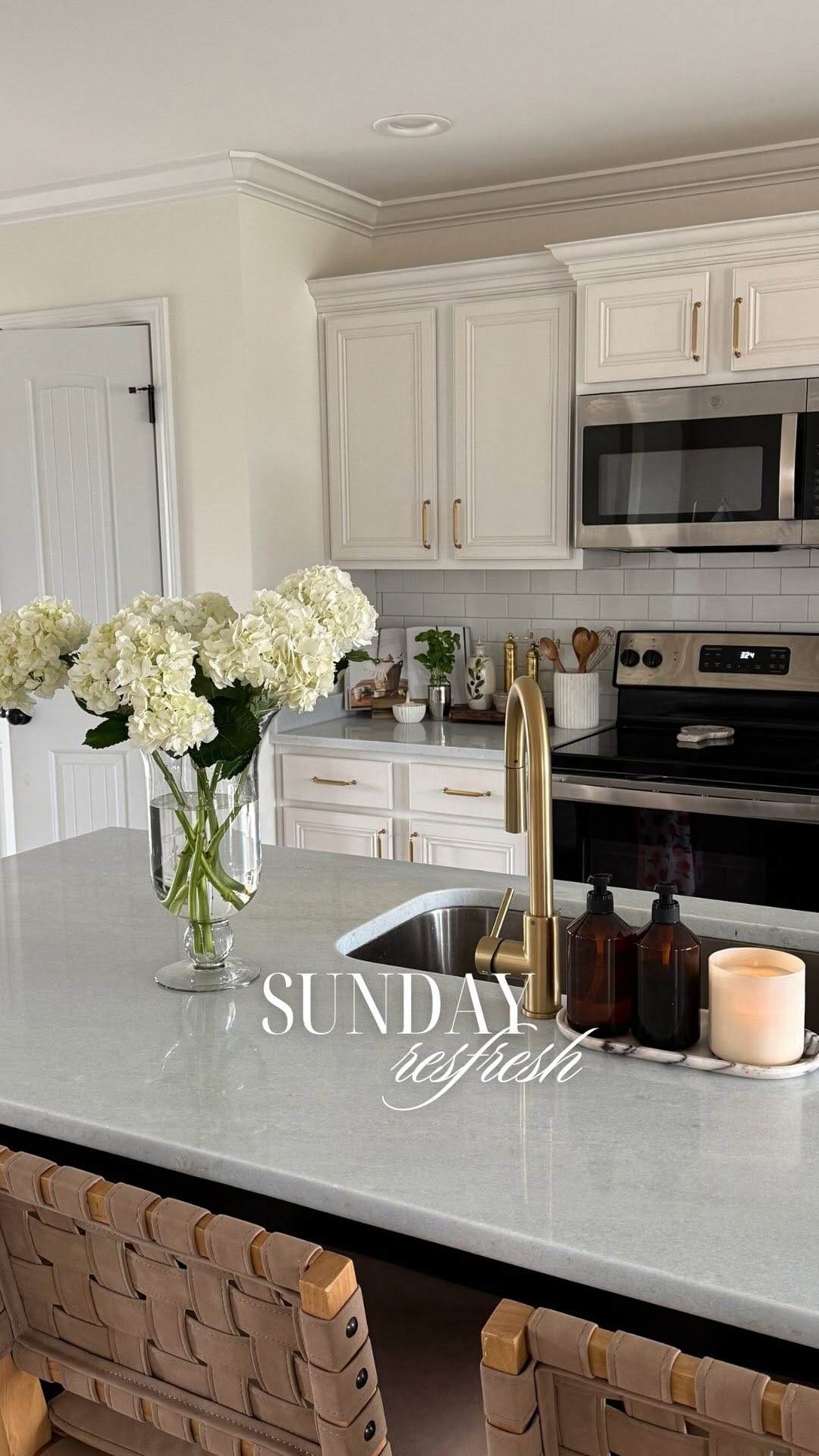 Post 9 by Markéta | Home + Everyday Style on Instagram (video)