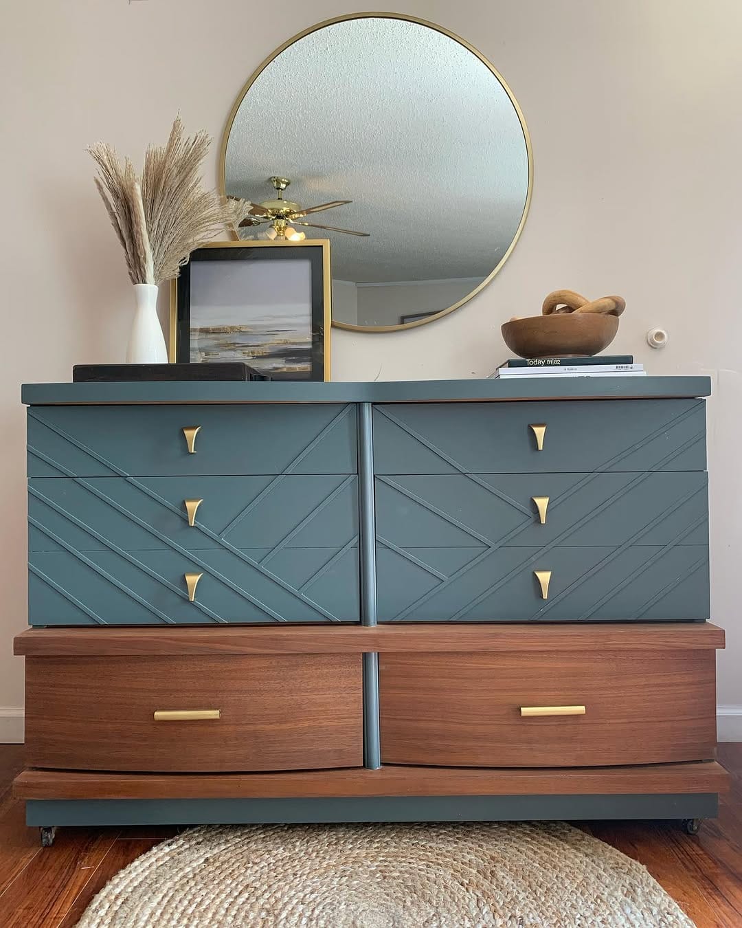 Post 10 by Vlada P - Furniture Flipping on Instagram (carousel)