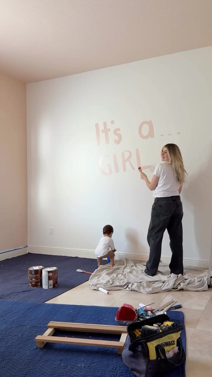 Post 6 by Alexa Abril Rojas on Instagram (video)