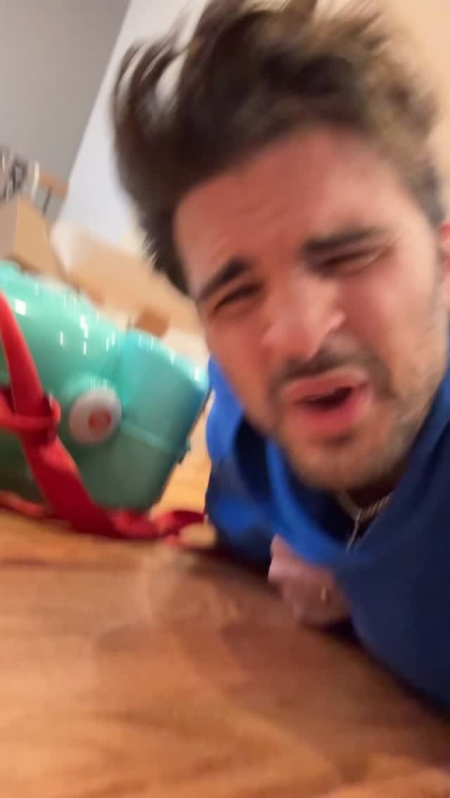 Post 10 by Eric D'Alessandro on Instagram (video)
