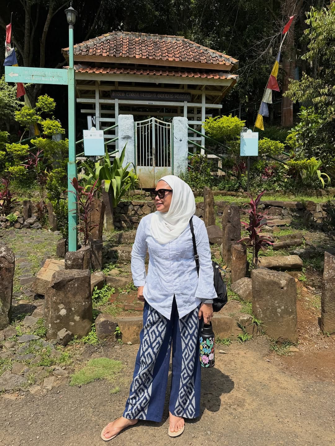 Post 4 by Ferra Agustina on Instagram (carousel)