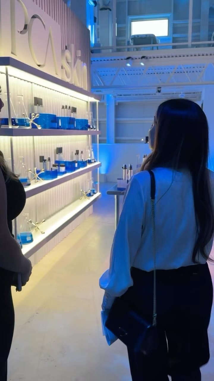 Post 8 by N4 Skincare on Instagram (video)