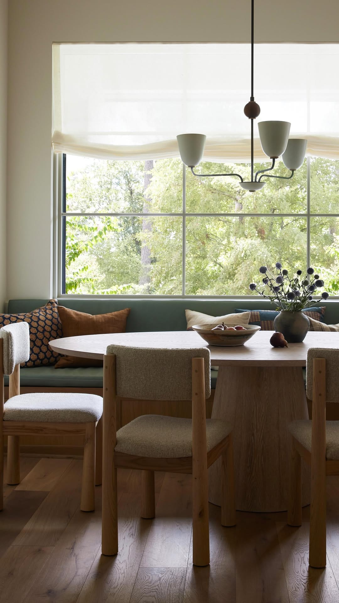 Post 4 by Meg Lonergan Interiors on Instagram (video)