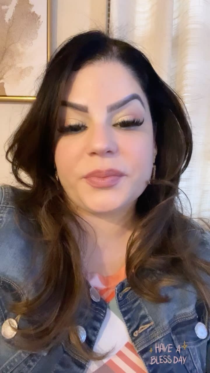 Post 5 by ✨𝓓𝓮𝓷𝓲𝓻𝓲𝓼✨ Lanfranco on Instagram (video)