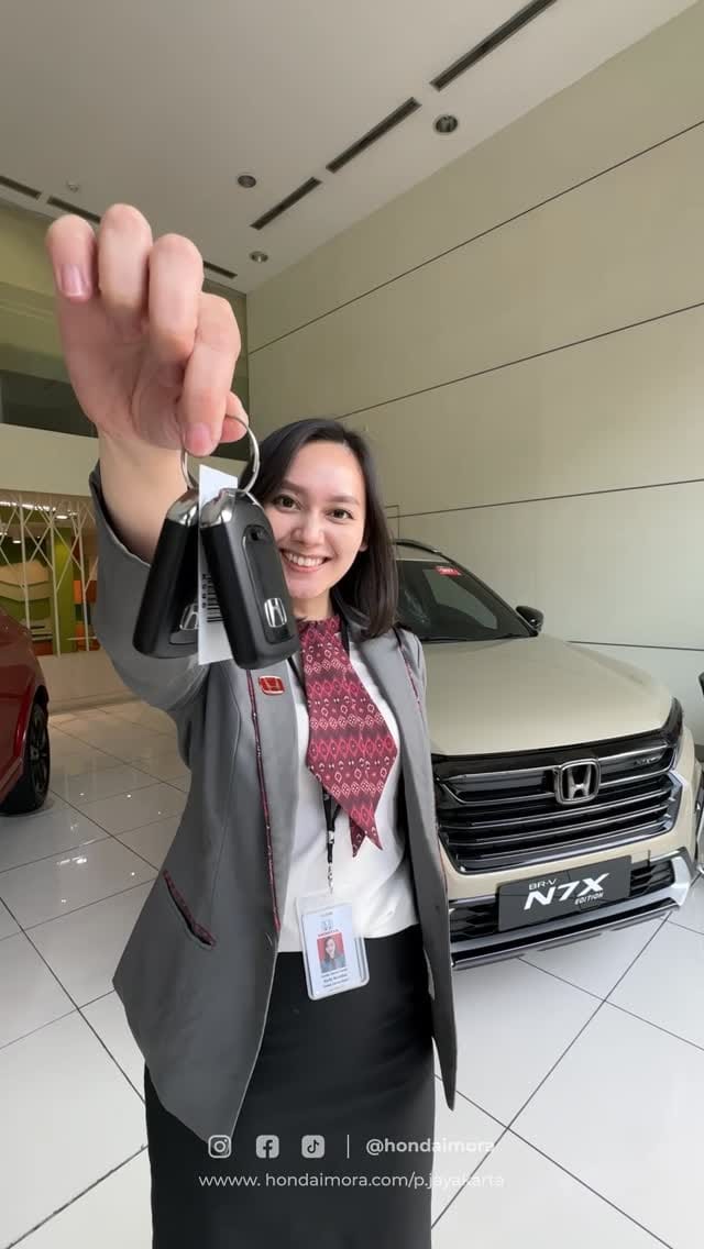 Post 3 by Honda Jakarta Center Official on Instagram (video)