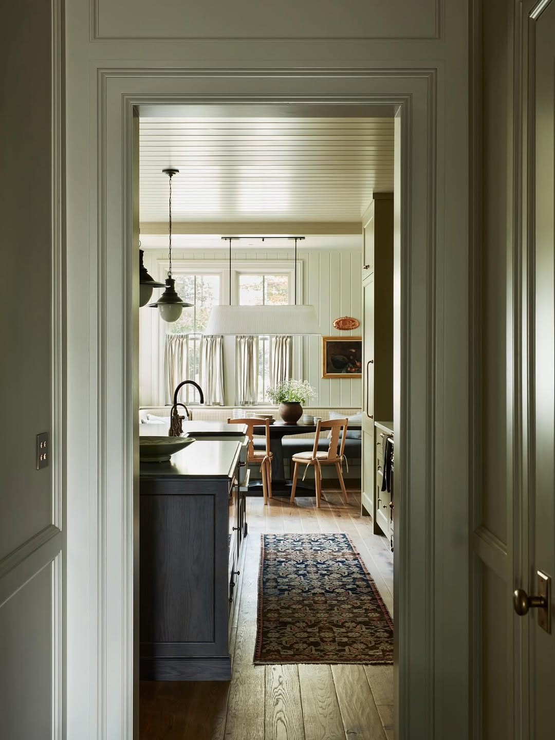 Post 1 by Georgia Barnes Interiors on Instagram (carousel)