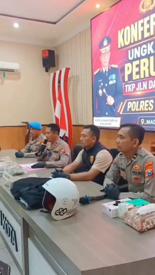 Post 3 by KABAR MADIUN on Instagram (video)