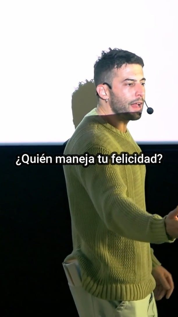 Post 10 by Roma Gallardo on Instagram (video)
