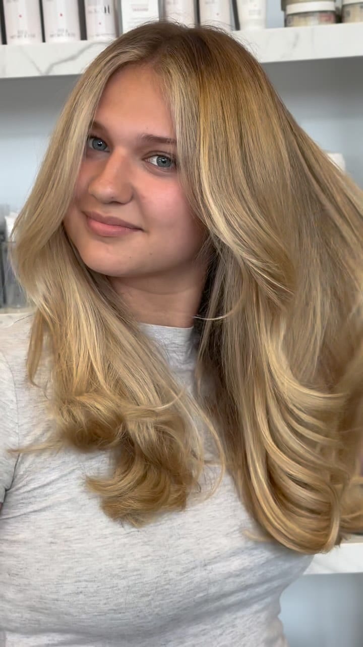 Post 10 by The Upper Hand Hair Salon River Oaks on Instagram (video)