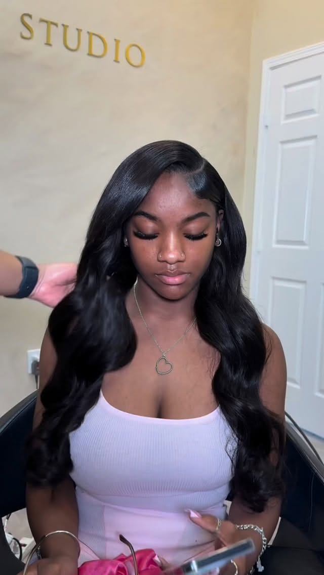 Post 7 by Sara M | Licensed Cosmetologist 🖤 on Instagram (video)