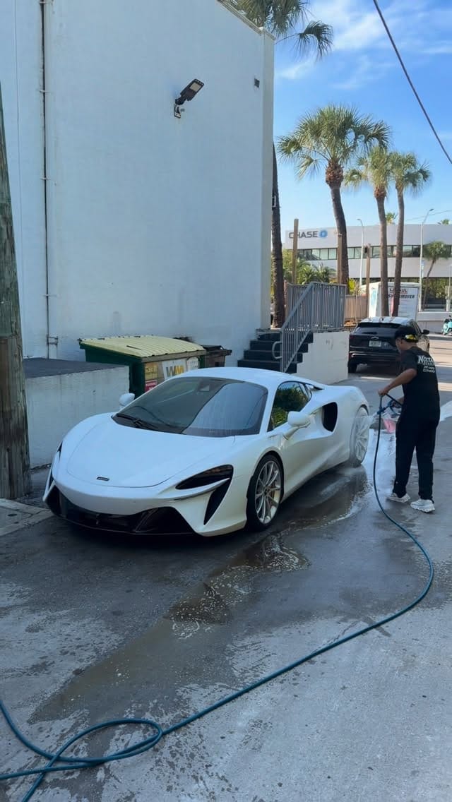 Post 4 by Mobile Detailing on Instagram (video)