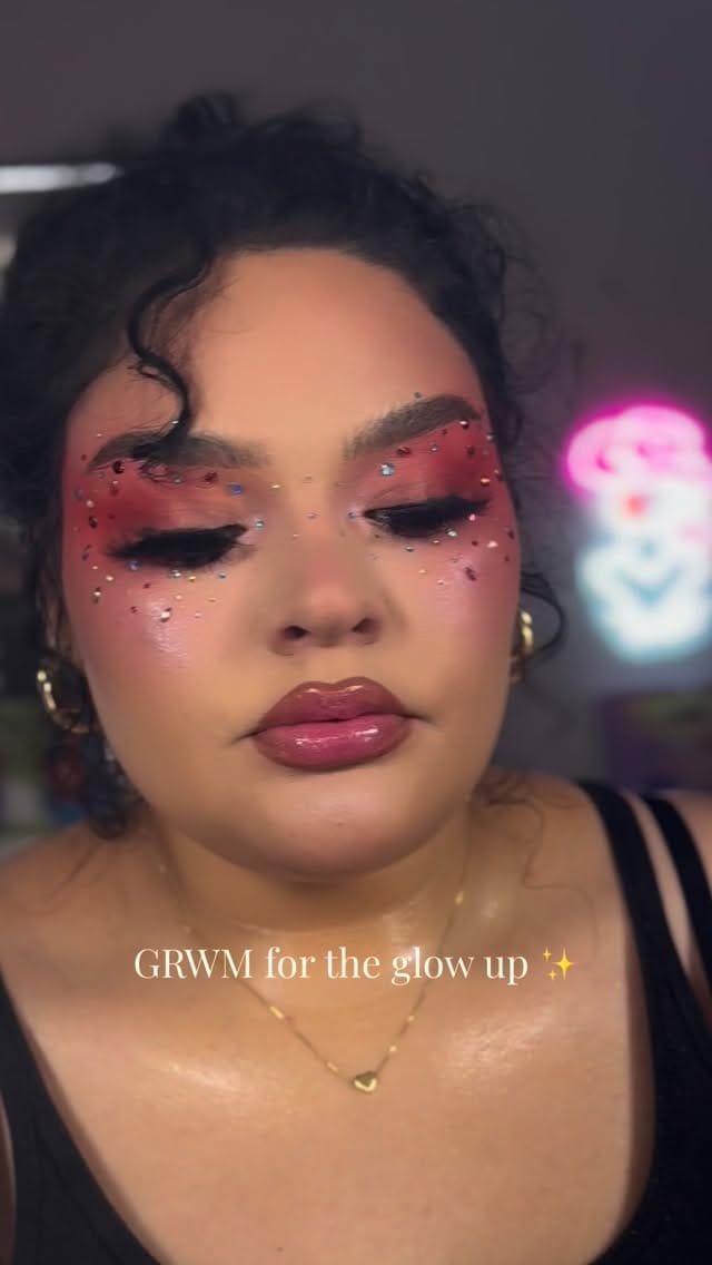 Post 1 by Thailer Twin Makeup on Instagram (video)
