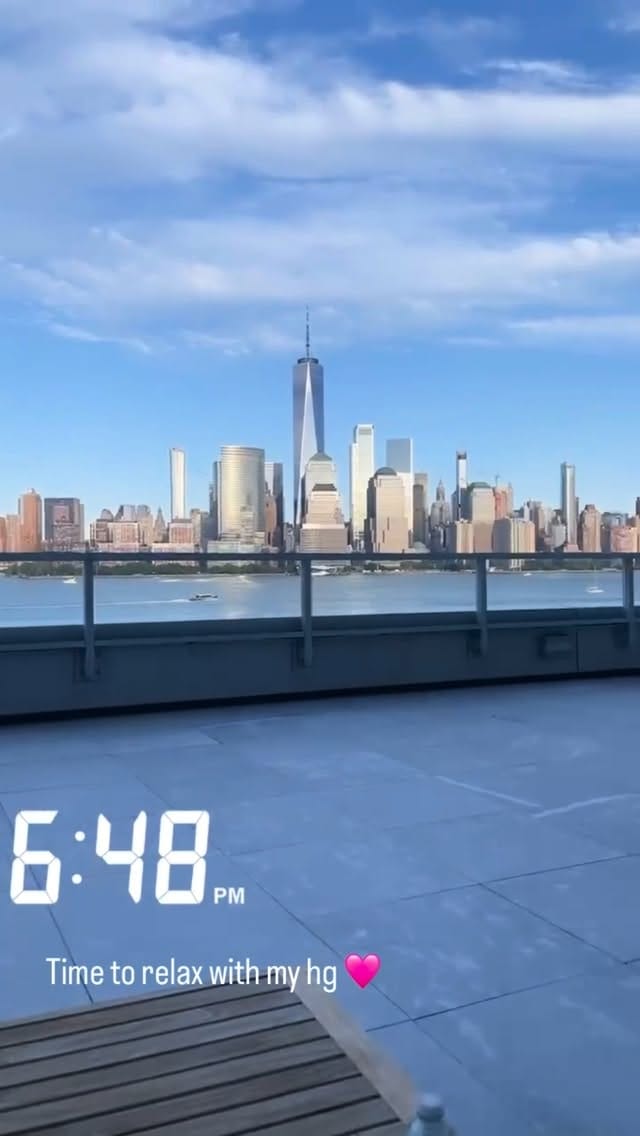 Post 7 by Nicole Urina | Jersey City UV  Lash Artist on Instagram (video)