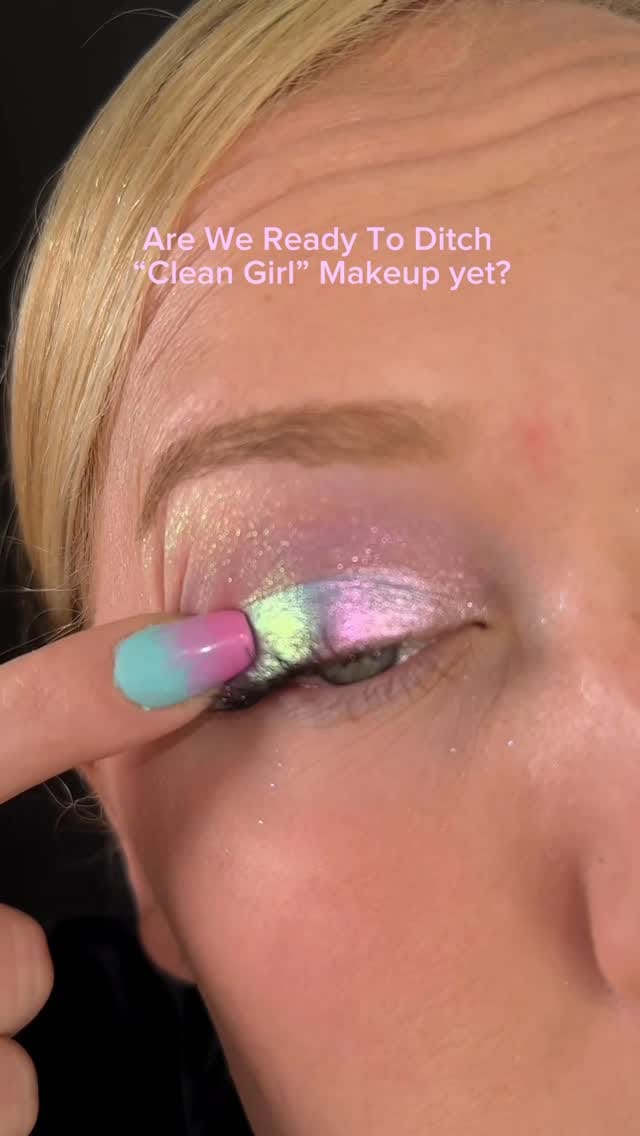 Post 6 by Mateo Beauty on Instagram (video)