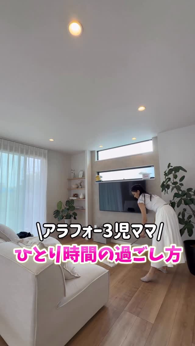 Post 6 by 𝐄𝐥𝐥𝐢𝐞 𝐀𝐦𝐞𝐬 on Instagram (video)