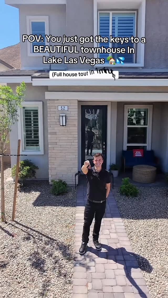 Post 8 by Andreyas | Las Vegas Content Creator on Instagram (video)