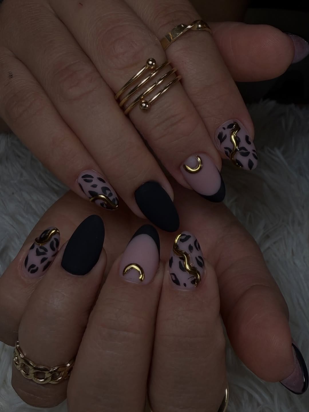 Post 6 by Mani | Pedi | Mani Rusa | Polygel | Cejas on Instagram (carousel)