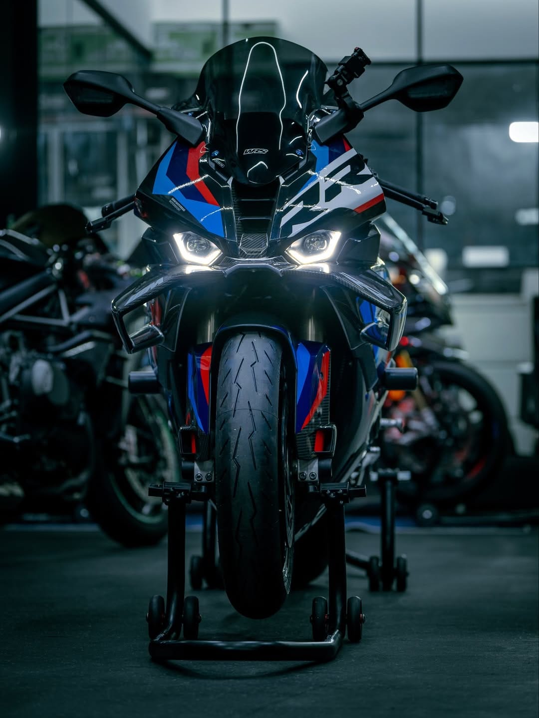Post 10 by Pro-Bolt on Instagram (carousel)