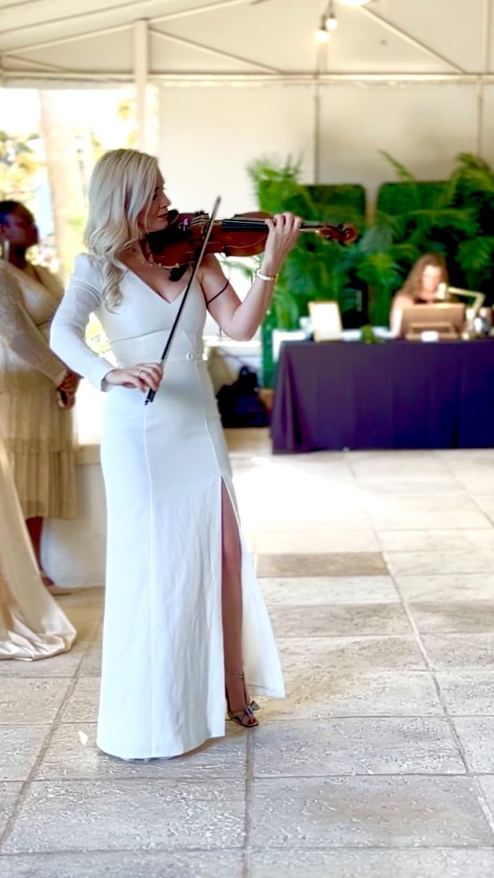 Post 1 by Siobhán Cronin | Violinist on Instagram (video)