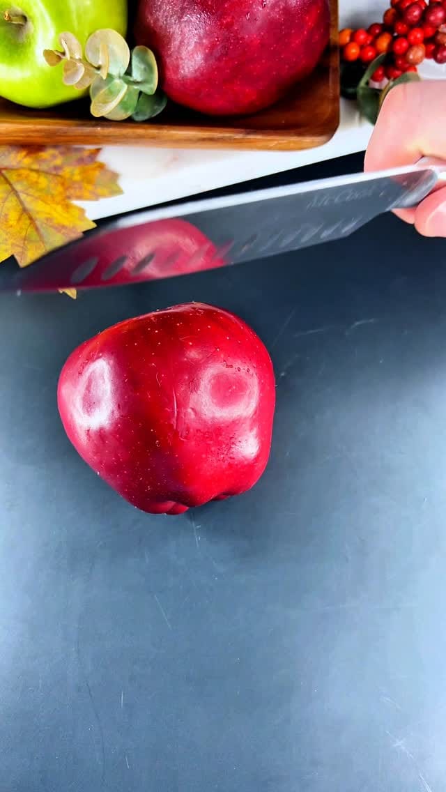 Post 3 by Oleksandr Krulikovskyi on Instagram (video)