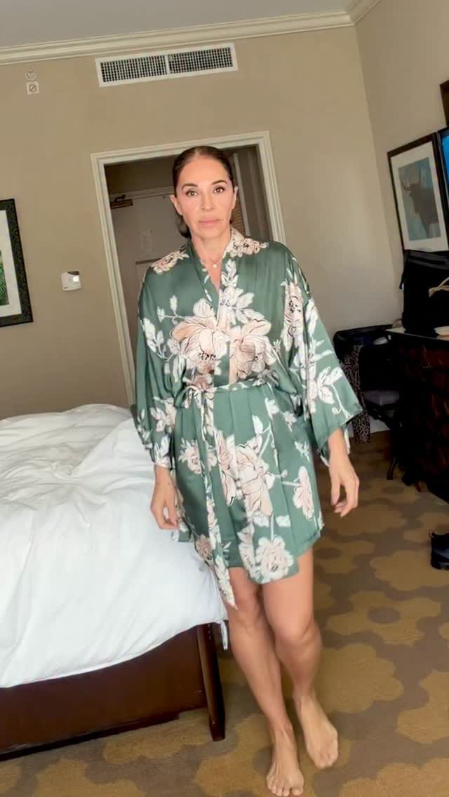 Post 6 by Glamalux on Instagram (video)