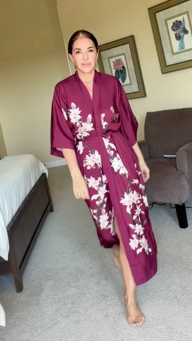 Post 3 by Glamalux on Instagram (video)
