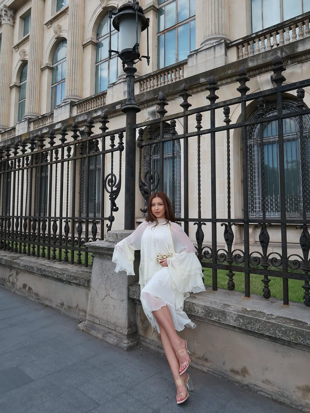 Post 2 by NIKITA ARDUSADAN on Instagram (carousel)