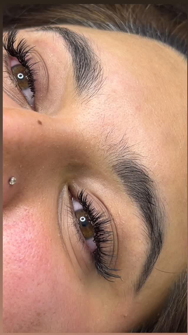 Post 9 by SPIRITUAL LUXURY NAIL/LASH ARTIST on Instagram (video)
