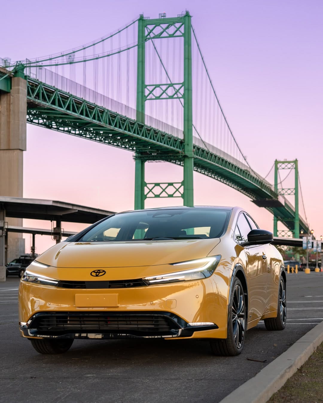Post 3 by Toyota Latino on Instagram (carousel)