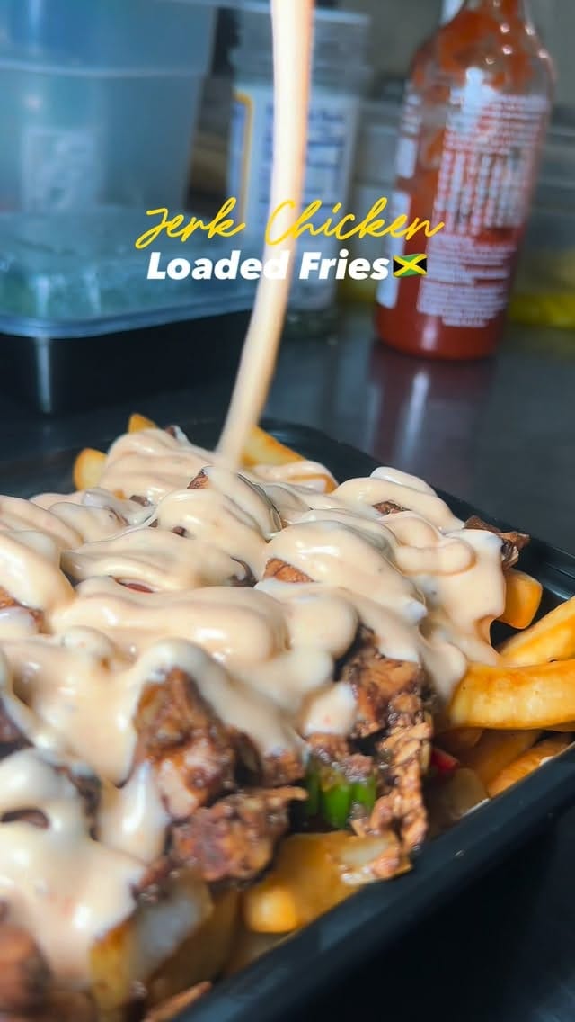 Post 4 by MURL’S KITCHEN | JAMAICAN RESTAURANT on Instagram (video)
