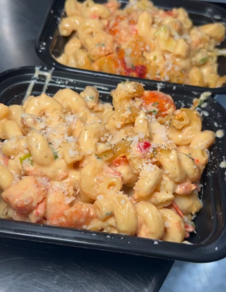 Post 2 by MURL’S KITCHEN | JAMAICAN RESTAURANT on Instagram (carousel)
