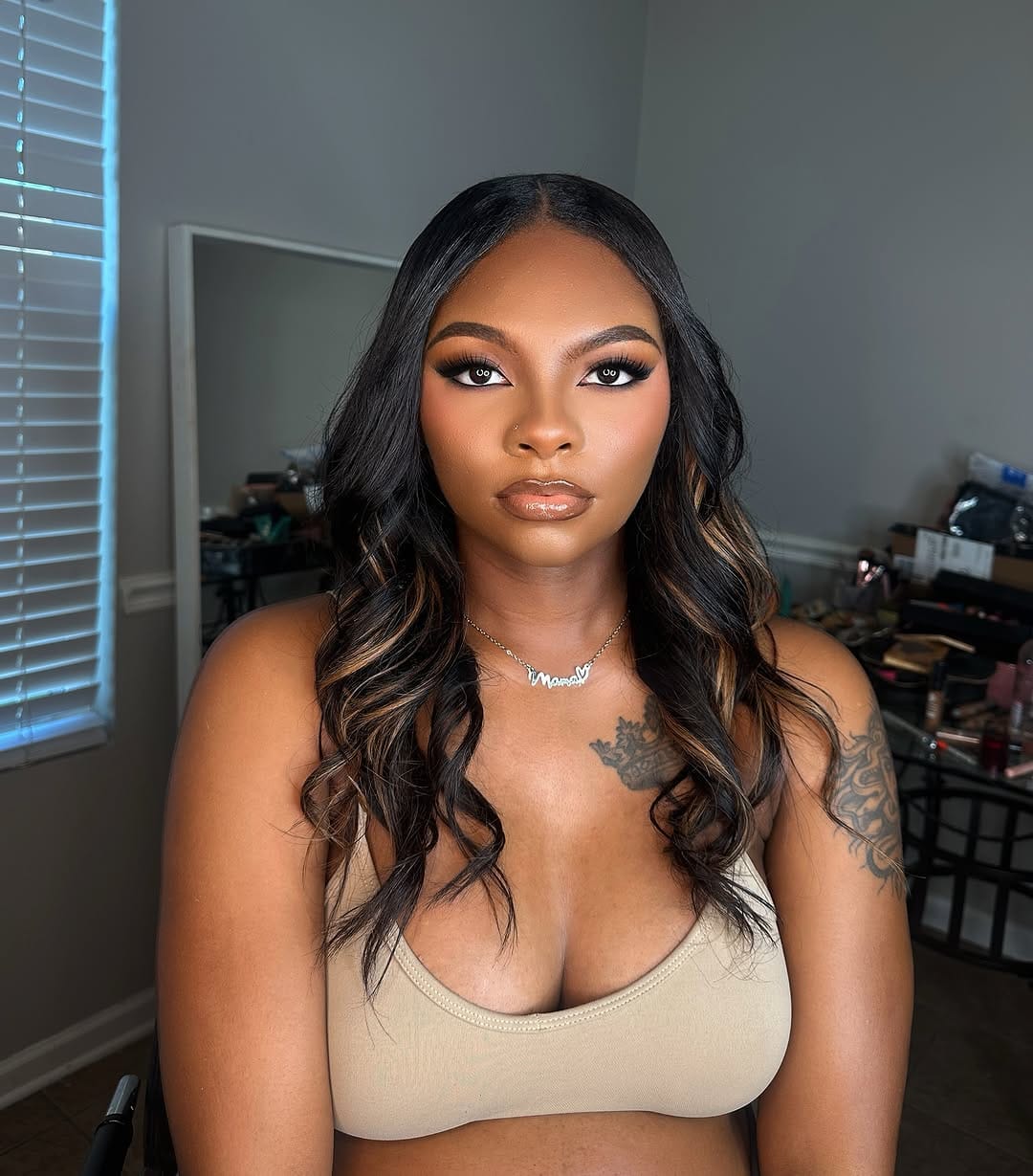 Post 2 by HOUSTON MAKEUP ARTIST / HAIRSTYLIST✨ on Instagram (carousel)