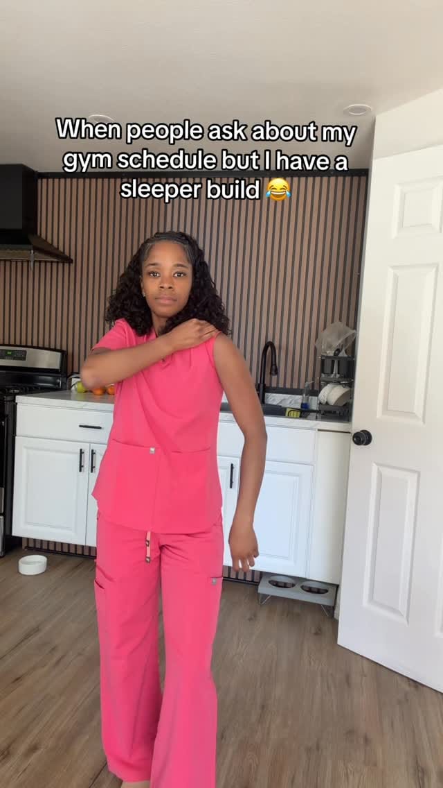 Post 2 by Dej | Travel Nurse👩🏽‍⚕️ on Instagram (video)