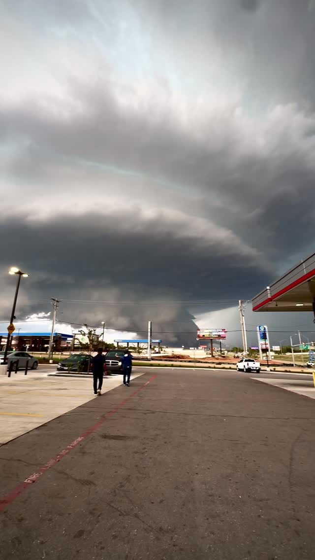 Post 10 by Texas Storm Chasers on Instagram (video)