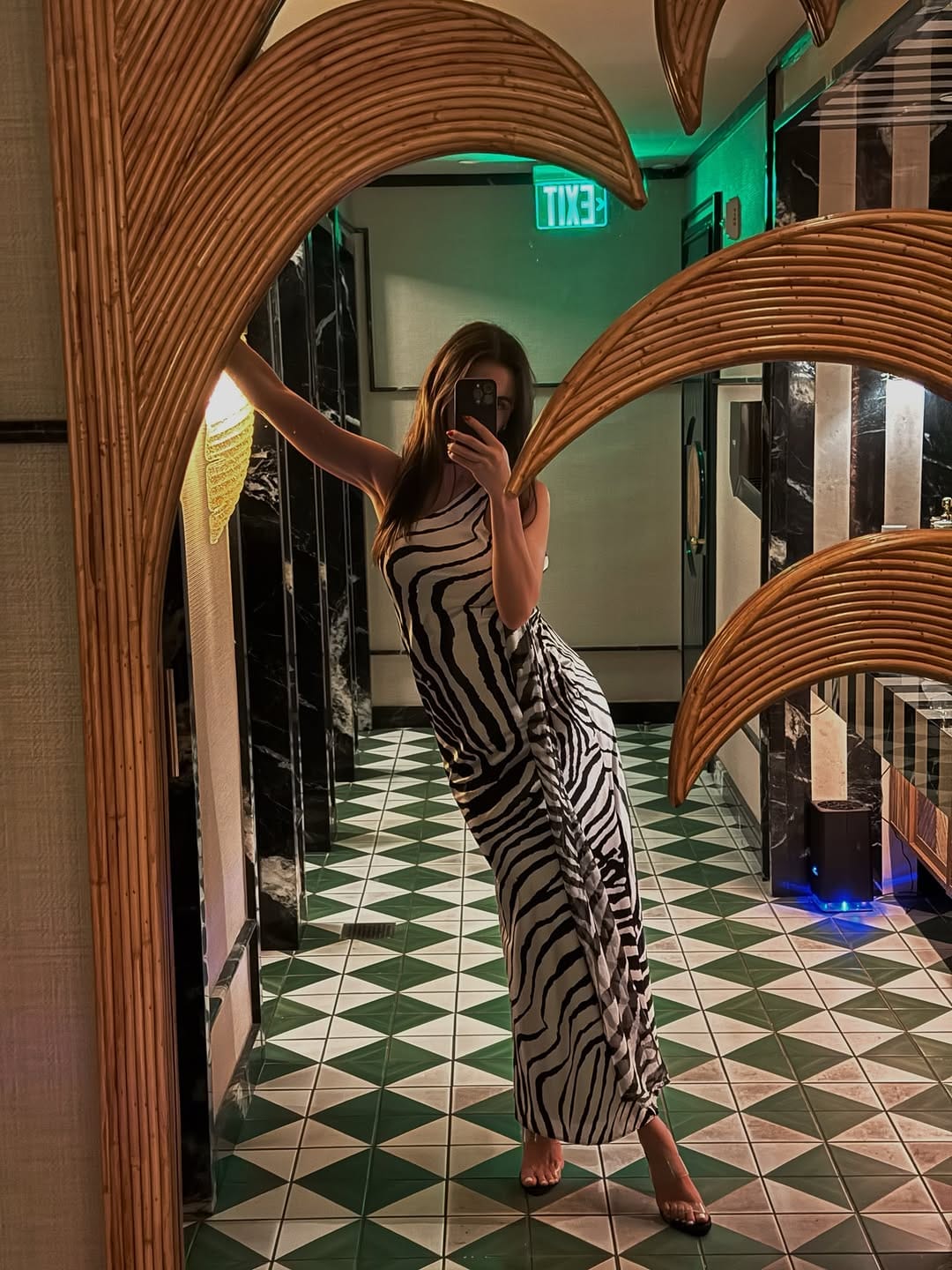 Post 2 by Ursula Froes on Instagram (carousel)