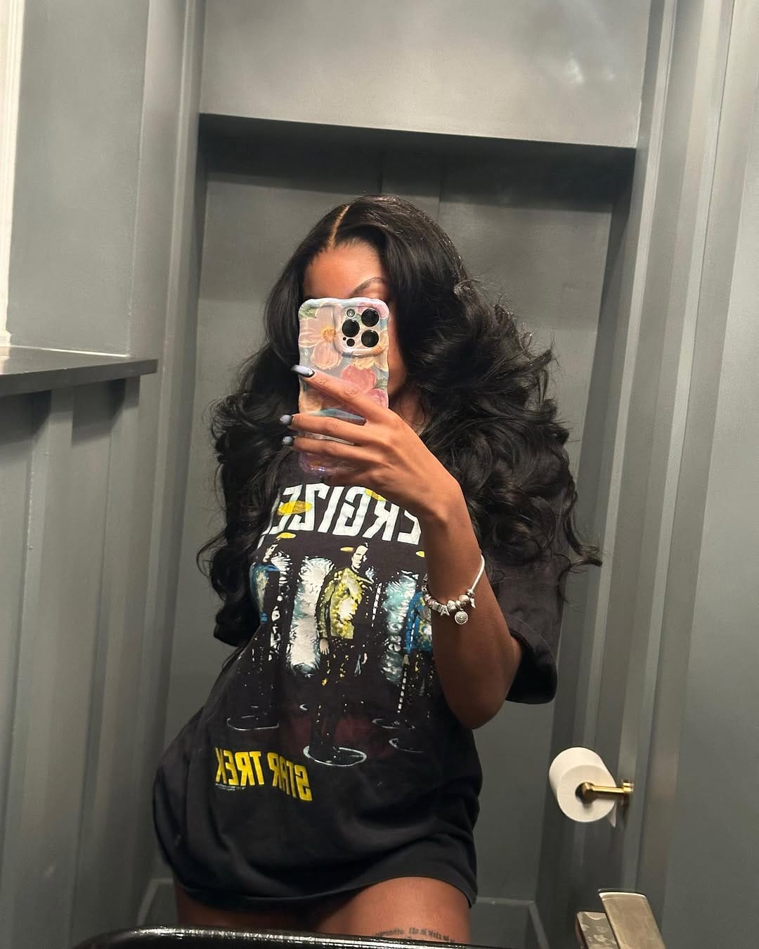 Post 2 by HOME OF THE 50inch BUNDLEZ✨ on Instagram (carousel)