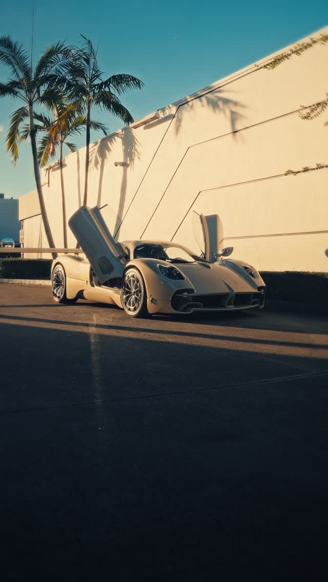 Post 4 by Pagani of Miami on Instagram (video)